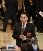 工信部苗圩：新能源汽車未來還會繼續呈現高速增長