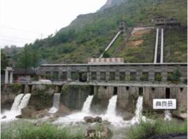 麻窩水電站首臺機組轉(zhuǎn)子順利吊裝成功