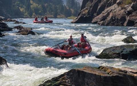 阿爾巴尼亞法院廢除兩個水電項目