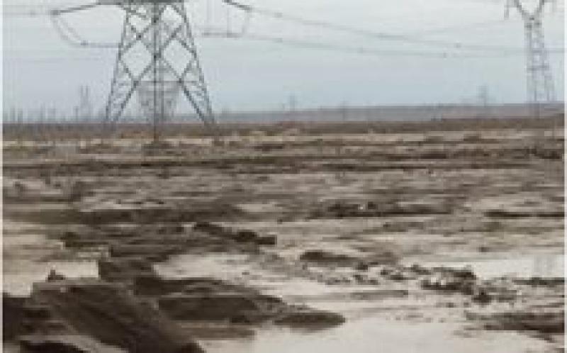 新疆哈密受洪水影響地區(qū)供電全部恢復(fù)