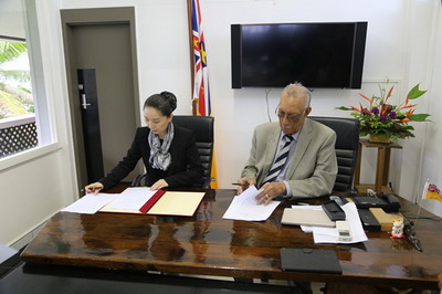 中國(guó)與紐埃簽署“一帶一路”合作諒解備忘錄