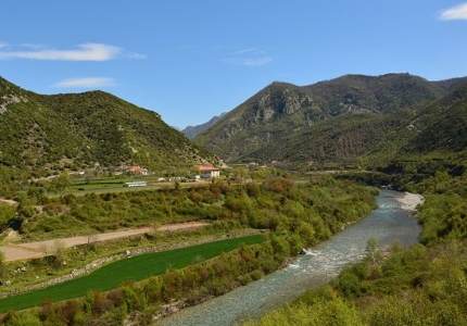 歐洲經委會呼吁阿爾巴尼亞解決垃圾場問題，其超越水電