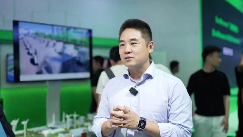 施耐德電氣：當(dāng)AI進(jìn)入產(chǎn)業(yè)主場，核心技術(shù)+場景知識帶來價值最大化