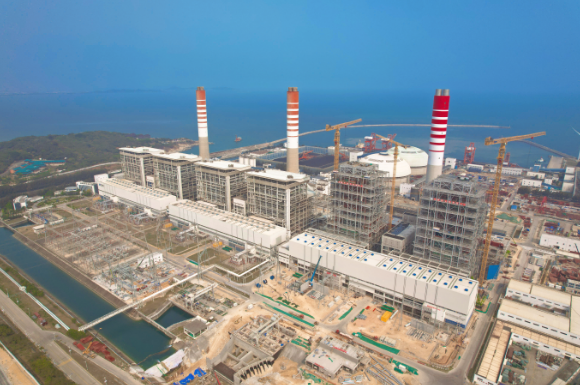 中國(guó)能建建筑集團(tuán)華能海門(mén)百萬(wàn)項(xiàng)目5號(hào)機(jī)組高廠變順利吊裝就位